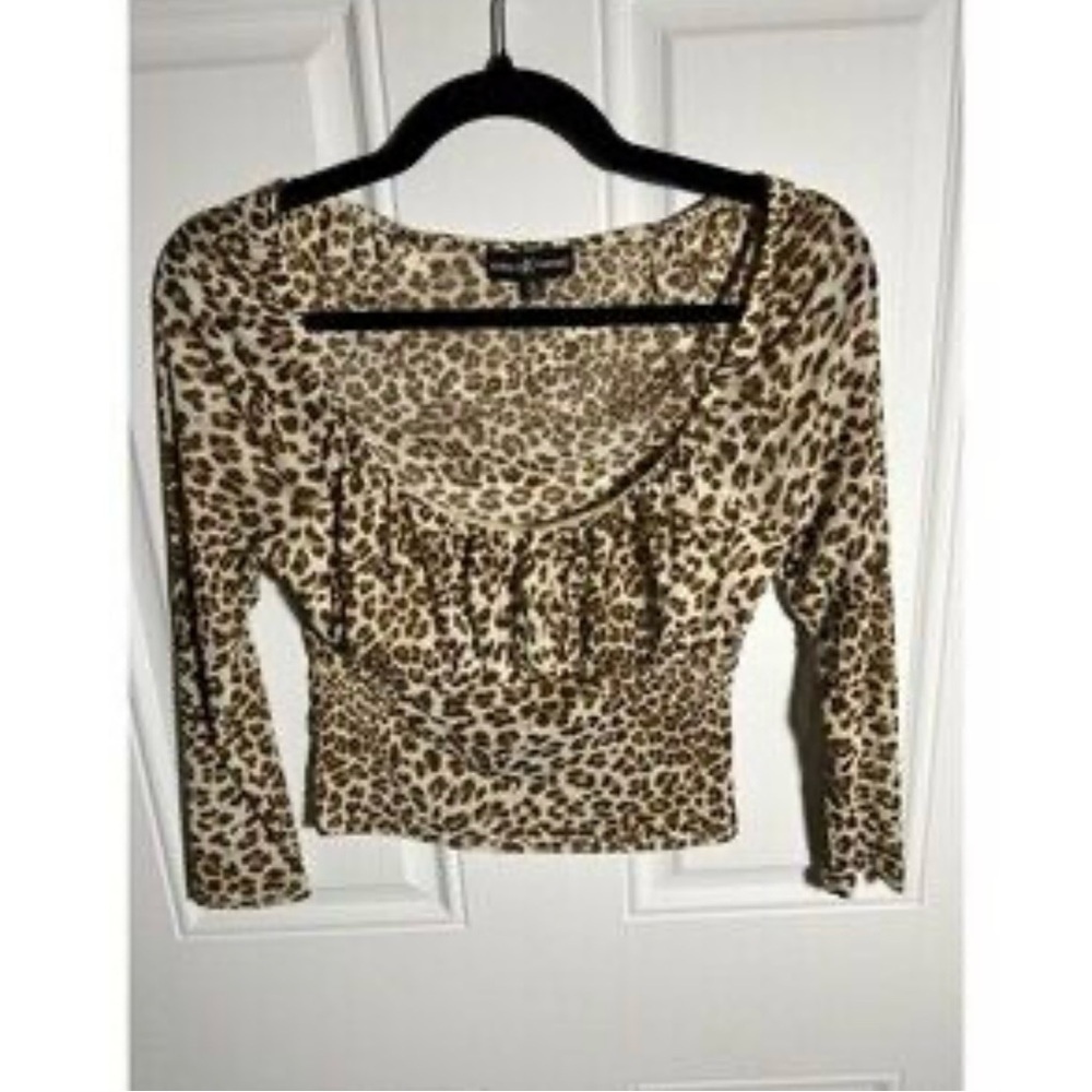 🤎💖Almost Famous Animal Print Blouse - Picture 1 of 13